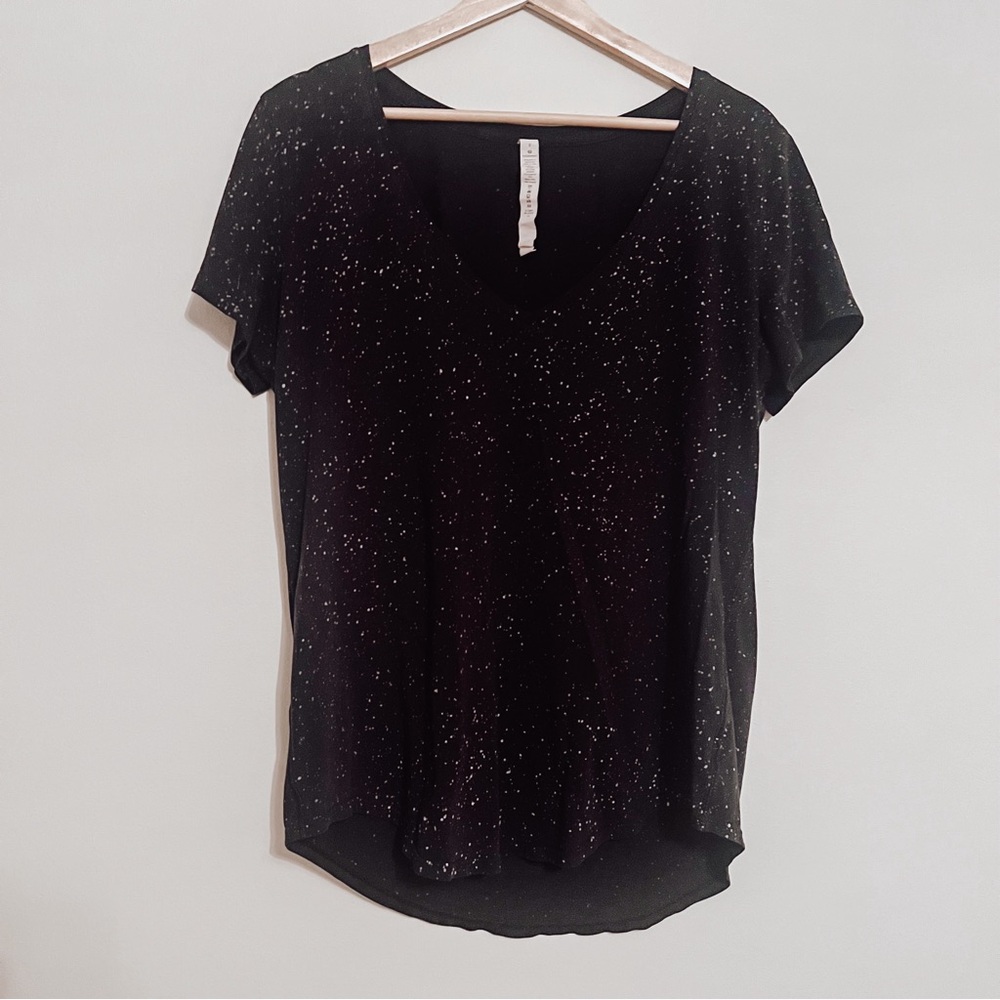 Lululemon Workout Tshirt - Size 8